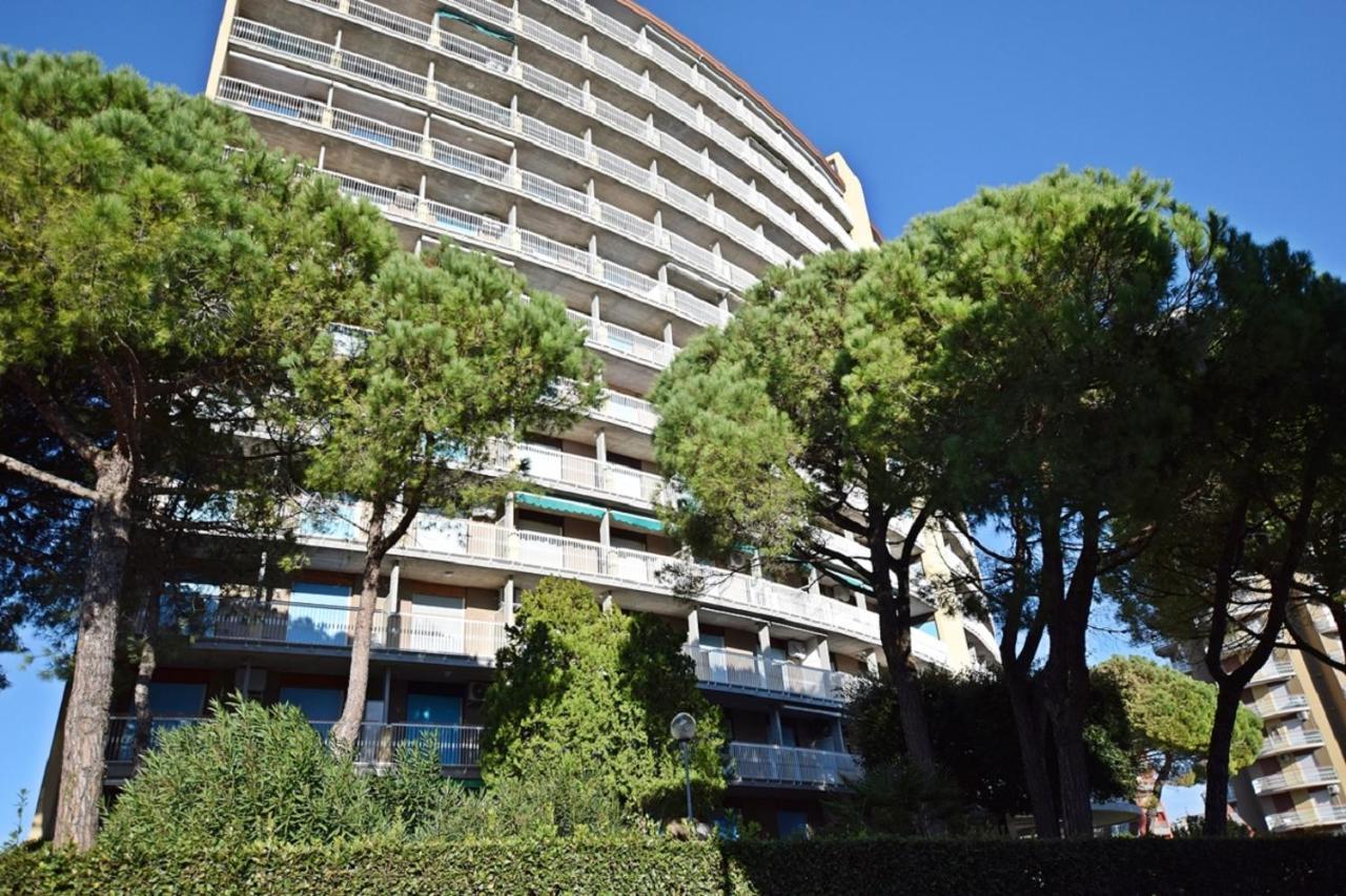 Residence La Duna Lignano Sabbiadoro Eksteriør billede